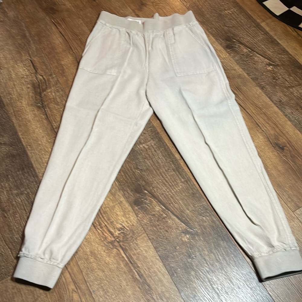 Vanilla Star jogger Size Large waist 17 inseam 27 linen/rayon😇